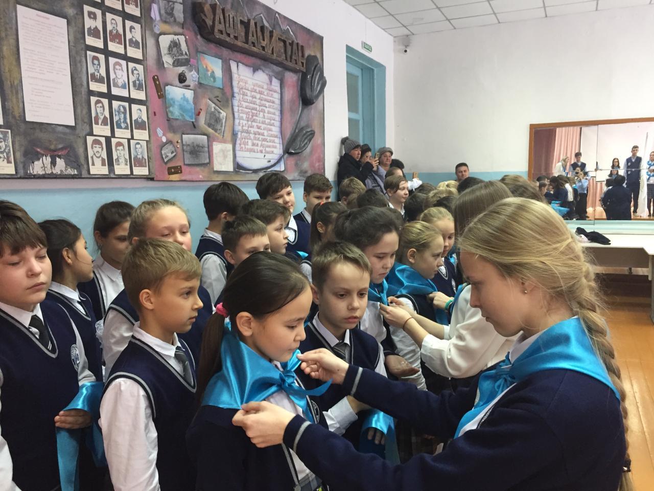 10 декабря,в канун празднования «Дня Независимости Республики Казахстан», лучшие учащиеся школы были приняты в ряды Республиканского общественного объединения «Единой  детско-юношеской организации «Жас-Ұлан» и «ЖасҚыран»»